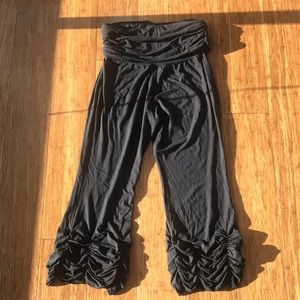 SUPER SOFT COTTON CAPRIS